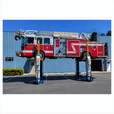 Atlas Mobile Column with Fire Truck Lifted