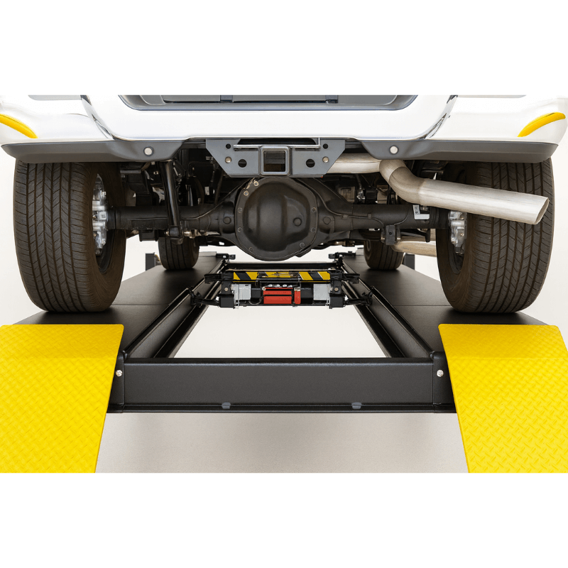 Hofmann EELR708APKG 15K Back View Of the Car and Front View Drive in the Lift