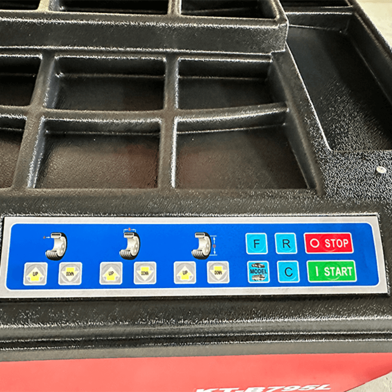 Heavy Duty Truck Wheel Balancer KT-B795L Control Panel View