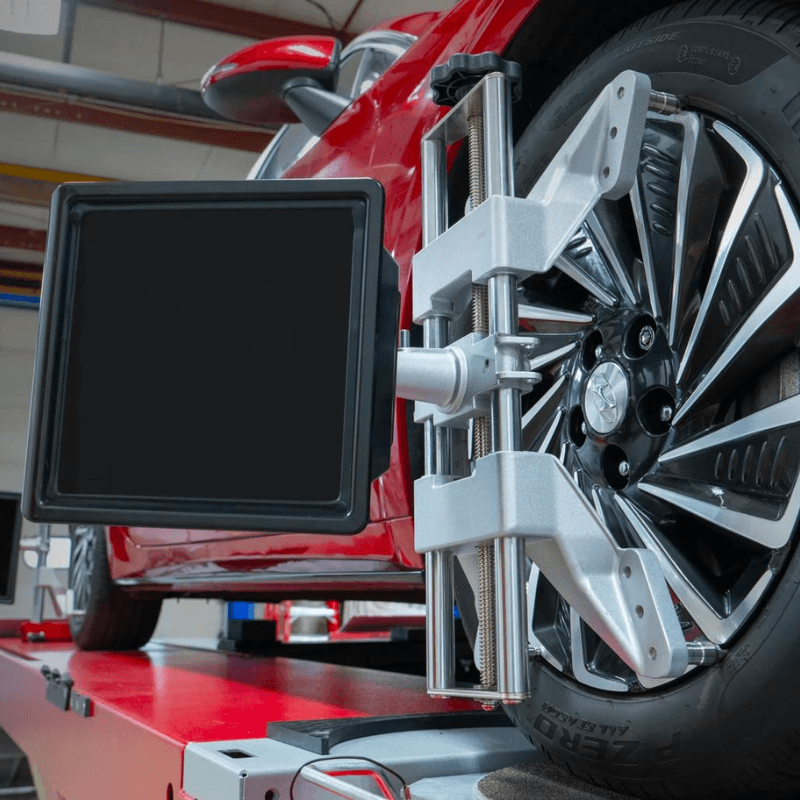 R1075 Wheel Alignment System Showing Screen and Wheel