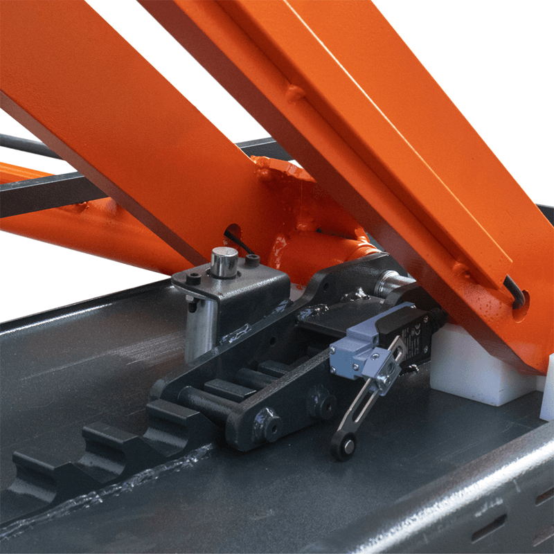 SAE-MS9000X Vehicle Lift by Stratus - Lock View