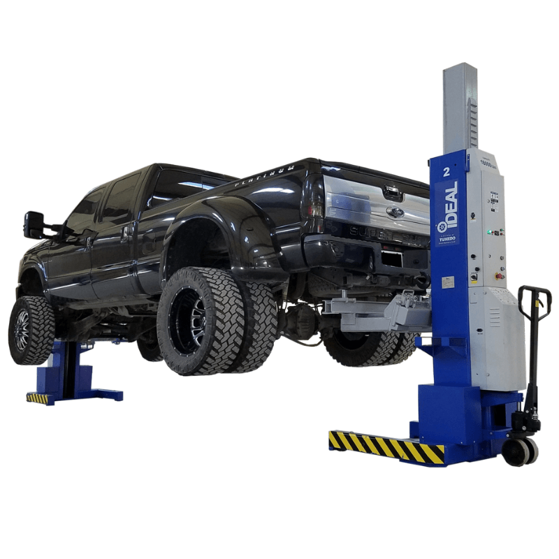 iDeal MSC-18K-X-472 Lift with car view